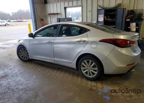 2015 Hyundai Elantra Se z USA, uszkodzony, nr VIN KMHDH4AE3FU258926